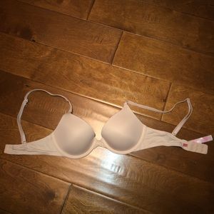 Victoria secret 32 B